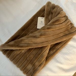 Faux Fur Textile Infinity Loop Scarf / Neck Collar
